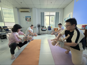 LỚP CÁ NHÂN DÀNH CHO NGƯỜI CHĂM SÓC TRẺ TẠI VĂN PHÒNG HỒ CHÍ MINH