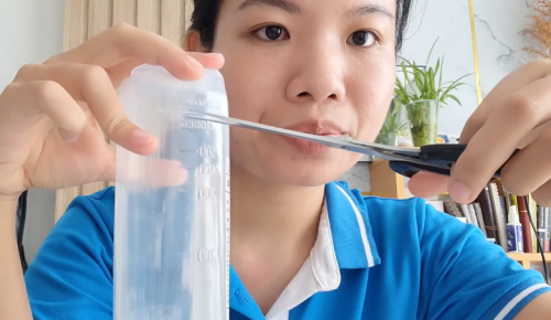 HELPING COVID PATIENTS TO DRINK WATER COMFORTABLY