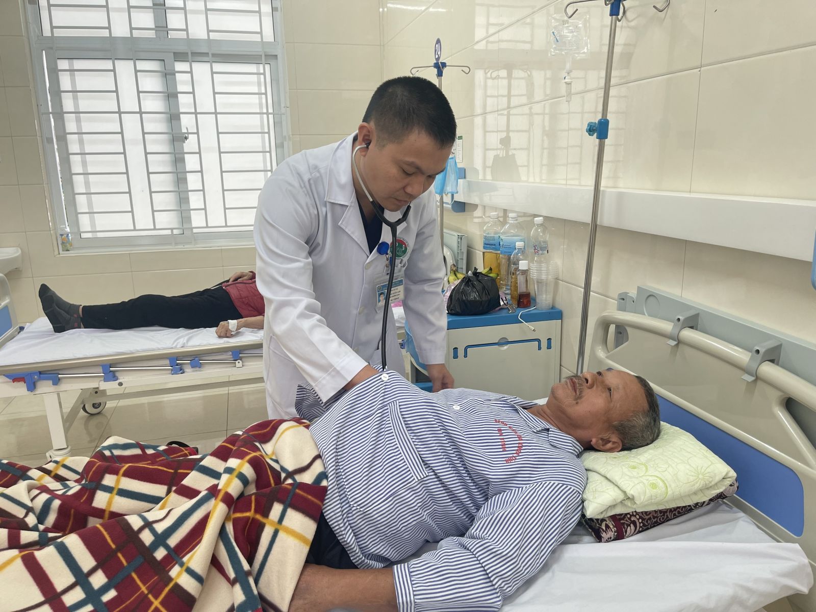 NGUY HIỂM CỦA THỜI TIẾT LẠNH VỚI NGƯỜI CAO TUỔI VÀ CÁCH PHÒNG NGỪA